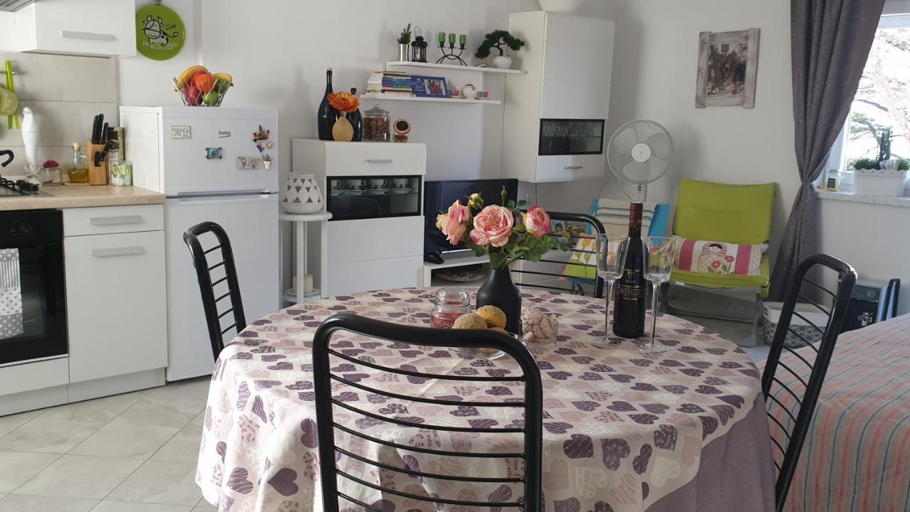 Apartment Oleander Malinska Kültér fotó